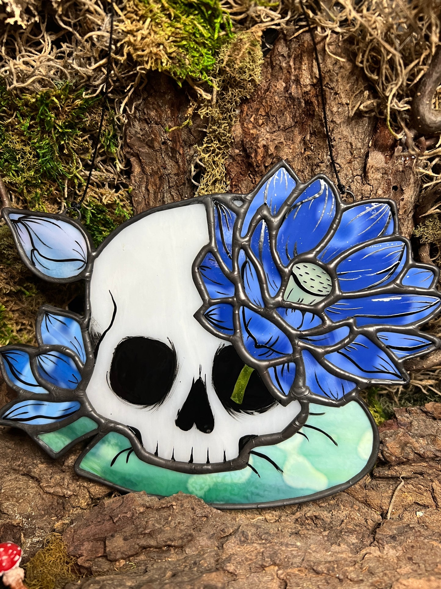 Dark Blue Skull Lily - Stained Glass